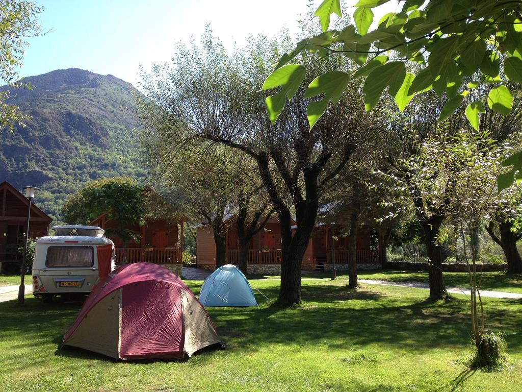 Camping Boneta バルエラ エクステリア 写真