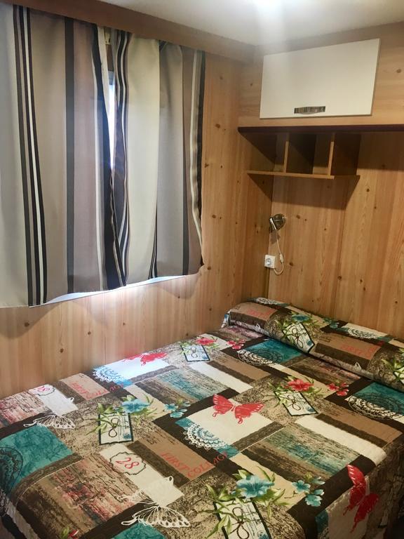 Camping Boneta バルエラ エクステリア 写真